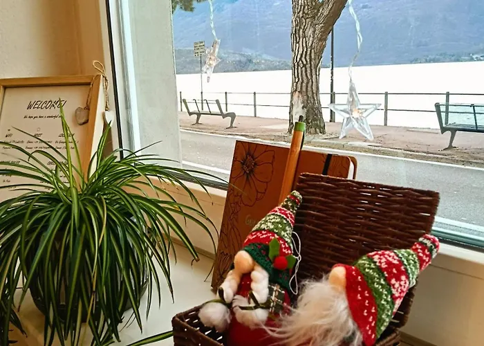 Porto Vecchio - Charming Lakefront In The Heart Of Domaso