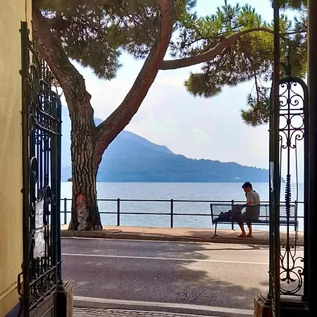 Apartment Porto Vecchio - Charming Lakefront In The Heart Of